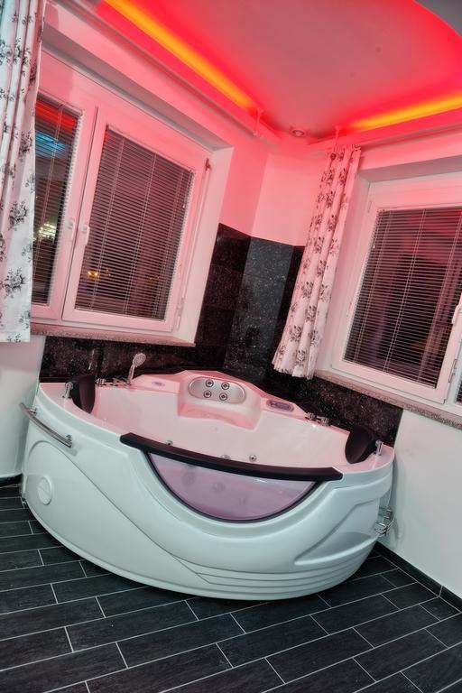 ホテル Gril Ranca Pod Pohorjem マリボル 部屋 写真